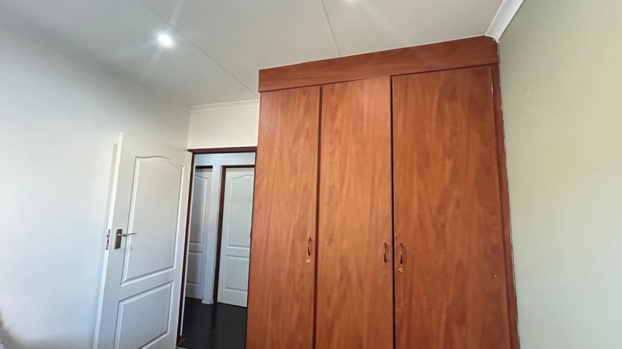 3 Bedroom Property for Sale in Waterval East North West